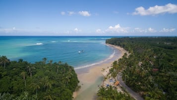 Beach nearby, beach towels