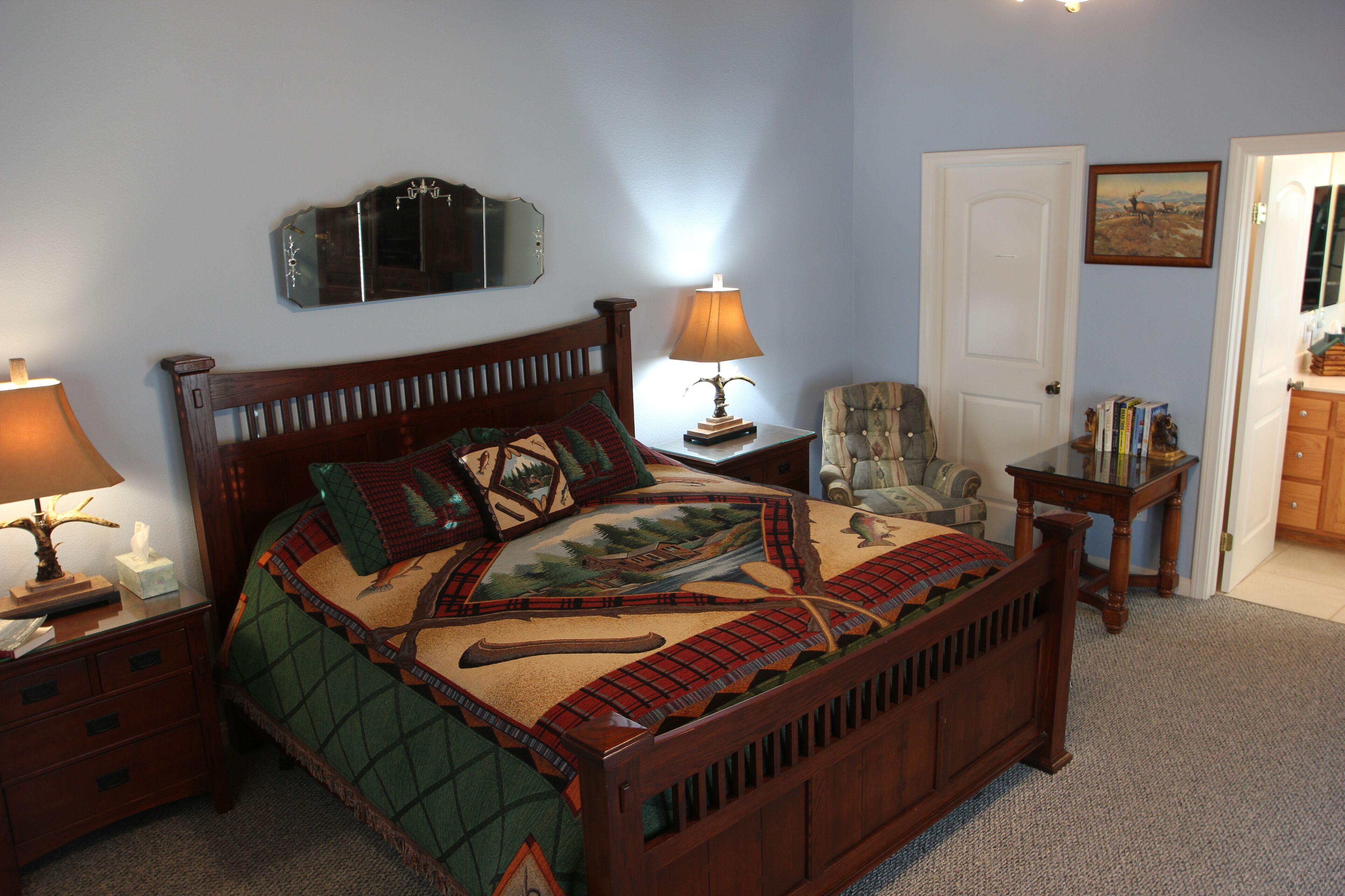  LUXURY LAKE HOUSE  & TREEHOUSE DAYBED 5-STAR QUALITY- Plush beds for 10   