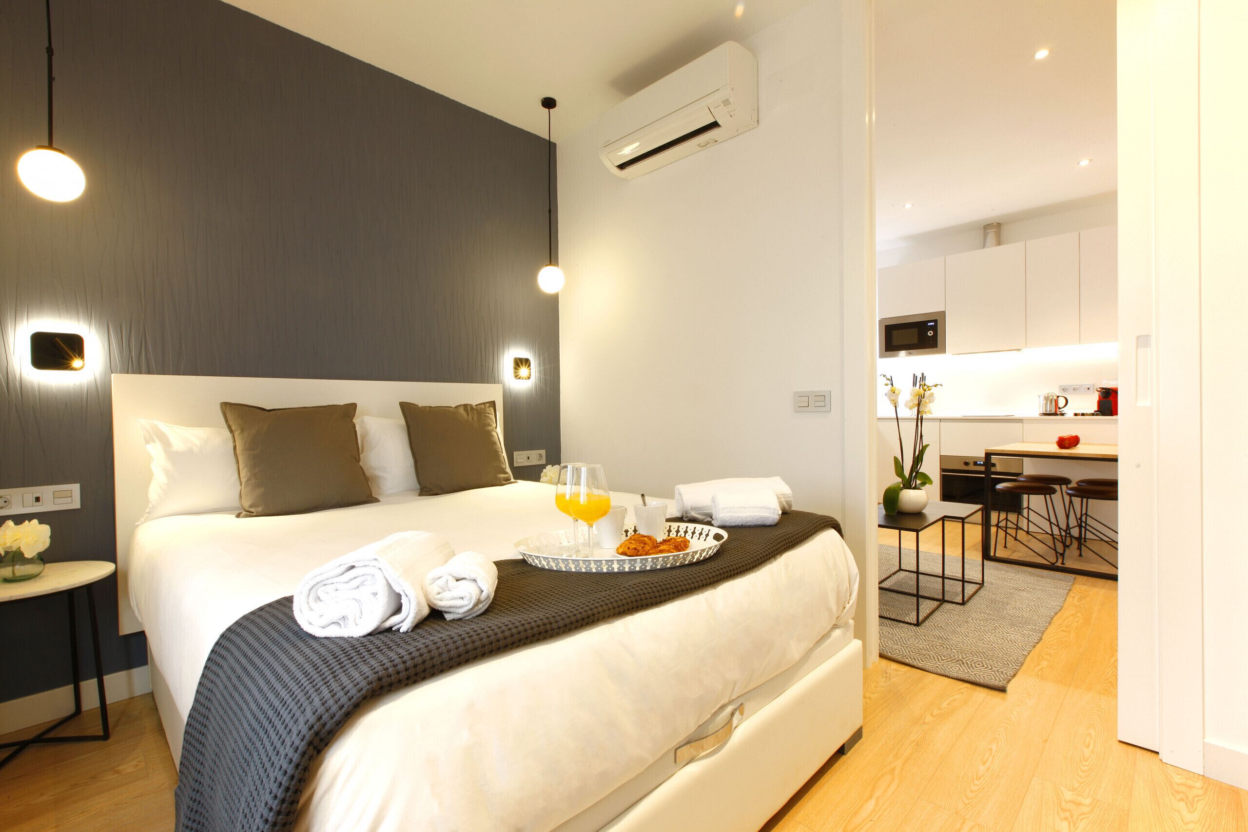 1 dormitorio, tabla de planchar con plancha, wifi gratis y ropa de cama