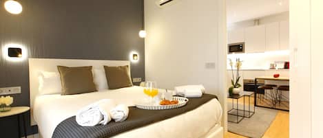 1 dormitorio, tabla de planchar con plancha, wifi gratis y ropa de cama
