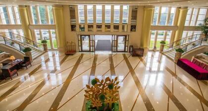 Huizhou Lakefront Golf club and Resort