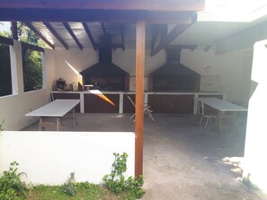 屋外ダイニングエリア