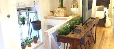 3 soverom, strykejern/-brett, internettilgang og sengetøy