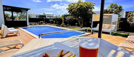 Opvarmet pool