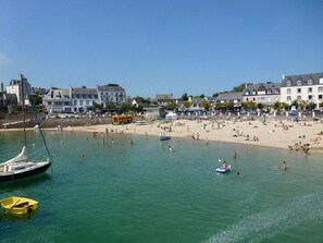 Sun-loungers