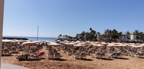 Outdoor banquet area - Apartment in Playa de Mogan. (Mogán)