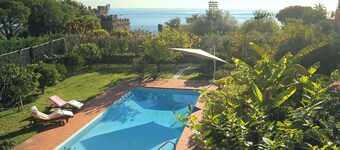 Magnificent Villa with private pool and garden