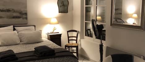 1 bedroom, iron/ironing board, free WiFi, bed sheets