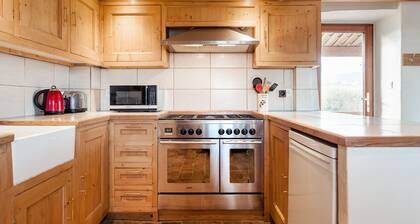 La Magnanerie - Vues fantastiques, base idéale pour l'ArdÚche et Chazzezac