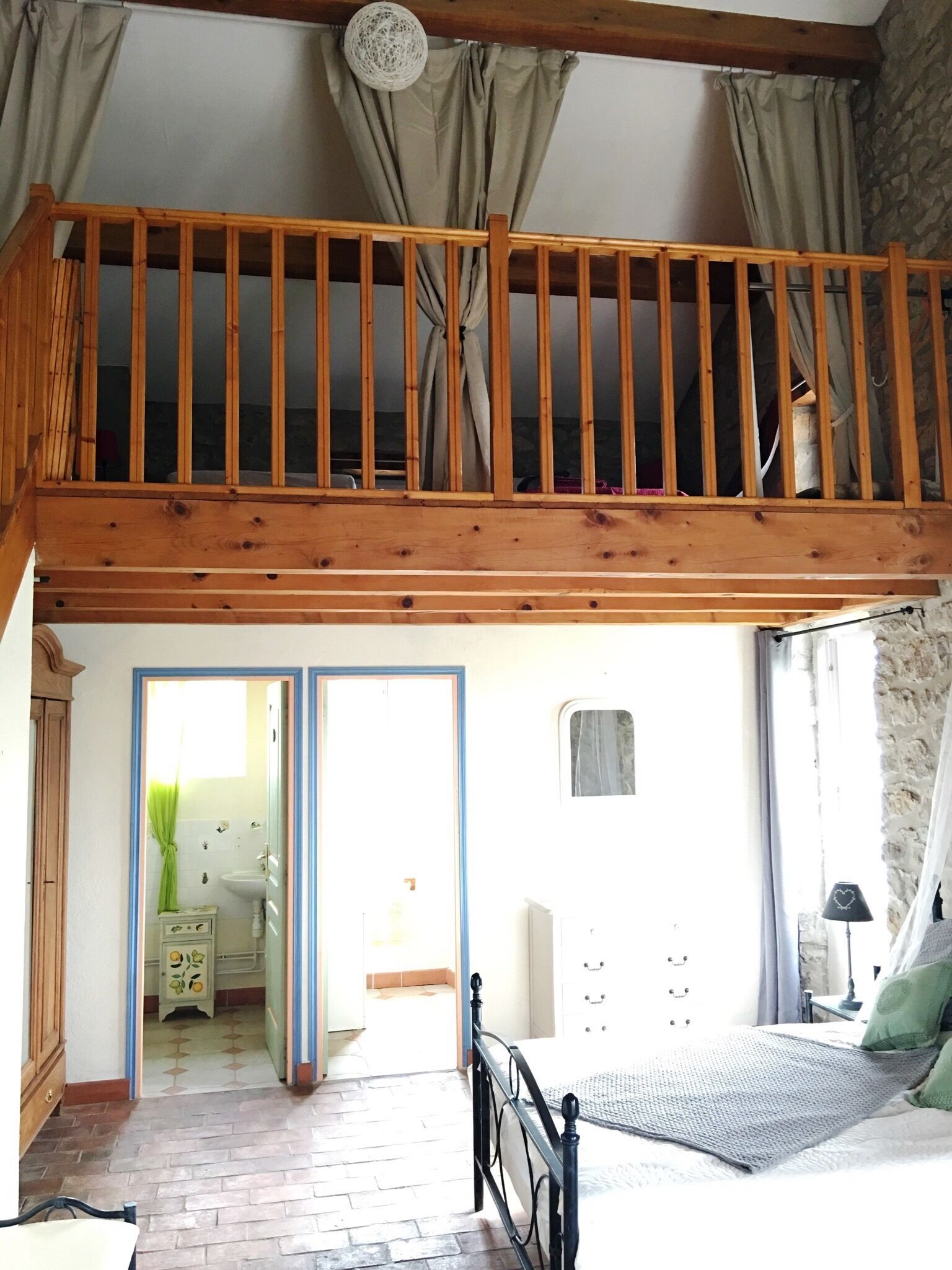 2 bedrooms, iron/ironing board, travel crib, free WiFi