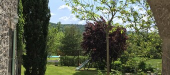  New! Charming stone house with private swimming pool in an idyllic setting