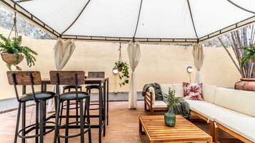 Wine Apartments Florence Vernaccia | Terrasse/Patio