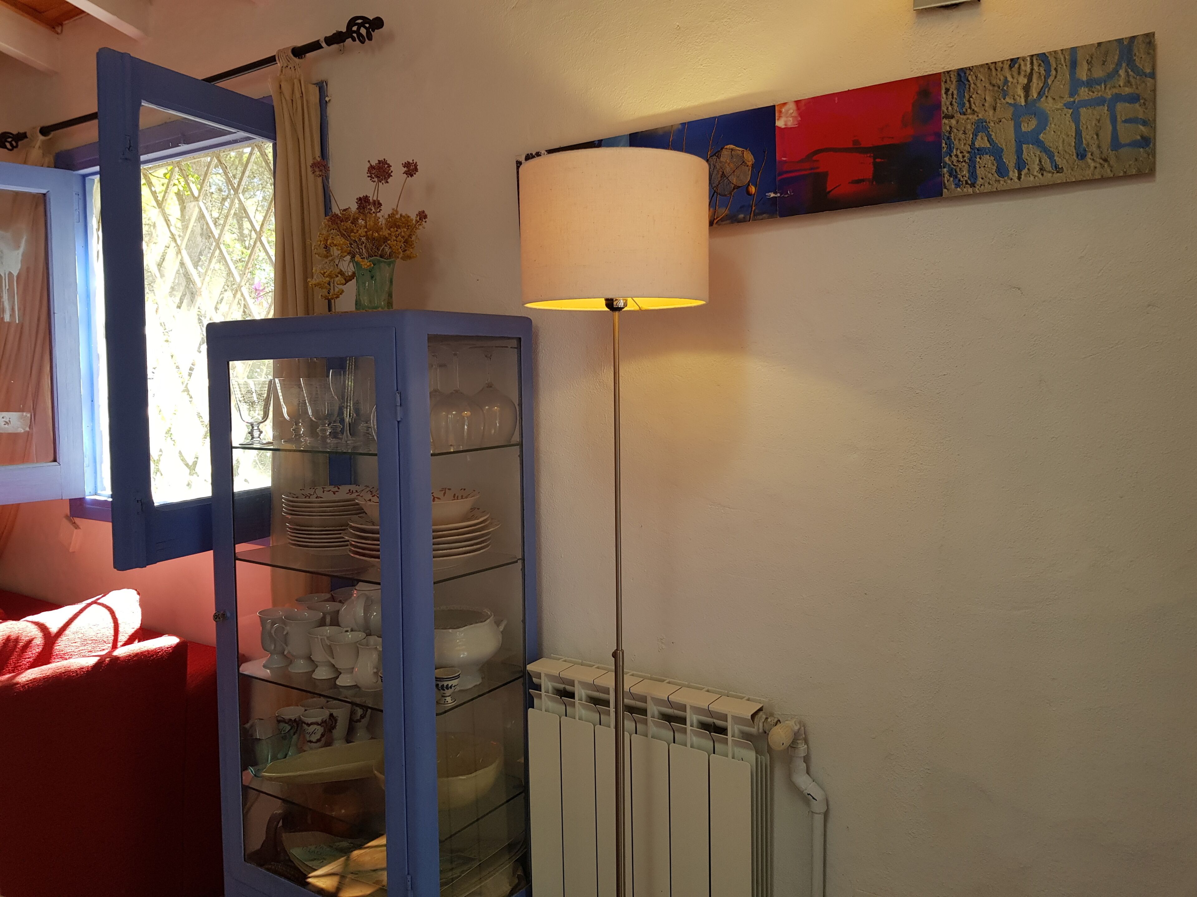 House with patio in the woods 200 meters from the sea