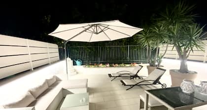 VILLA REZ DE CHAUSSĂE AVEC 200 M DE LA MER terrasse