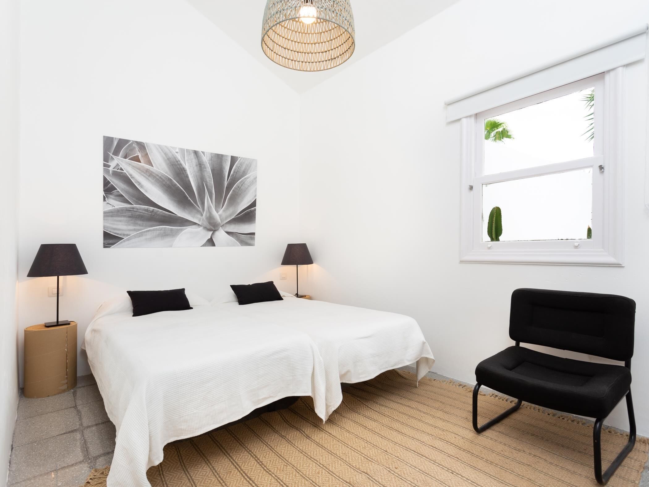 1 bedroom, iron/ironing board, internet, bed sheets