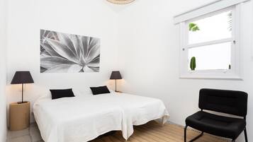 1 bedroom, iron/ironing board, internet, bed sheets