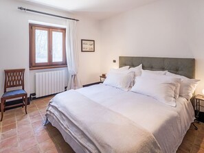 2 Schlafzimmer, Reisekinderbett, kostenloses WLAN