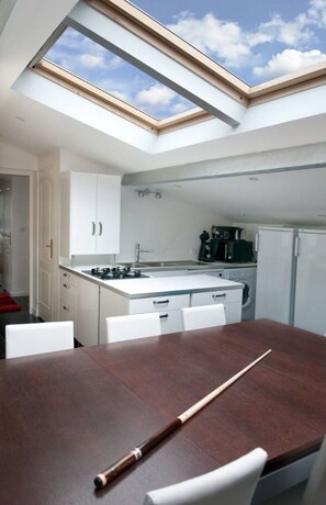 Dining - Esprit Zen_ Nice Apartment 8 pers with private Hammam. (Bordeaux)