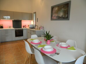 Dining - Beautiful, contemporary 2 bed villa with private pool & stunning  views (Durban Corbieres)