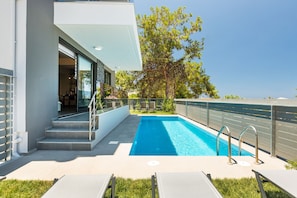Outdoor pool, pool loungers