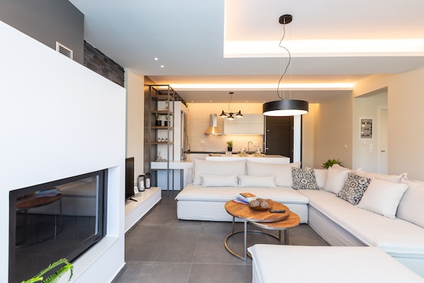 Smart TV, fireplace, video game console, ping pong
