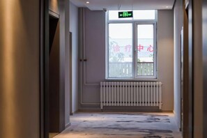 Unclassified image, 2 of 50, button - Eerguna Hotel (EERGUNA)