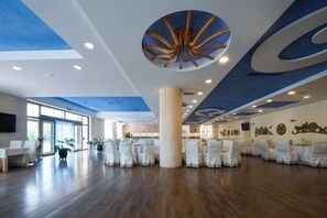 Unclassified image, 2 of 50, button - Eerguna Hotel (EERGUNA)