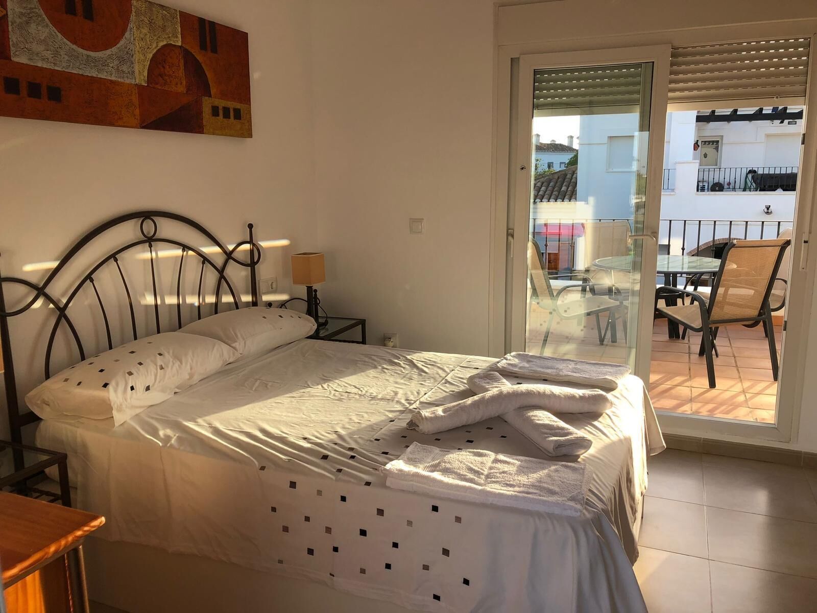 3 soverom, strykejern/-brett, wi-fi og sengetøy