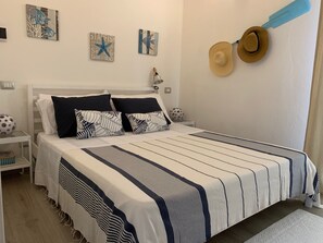 2 Schlafzimmer, Schreibtisch, Bügeleisen/Bügelbrett, WLAN