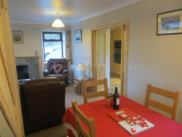Interior - Park Cottage - A very private and scenic holiday home. (Portree)