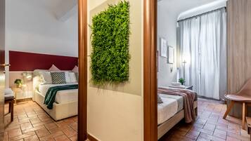 3 bedrooms, premium bedding, desk, laptop workspace