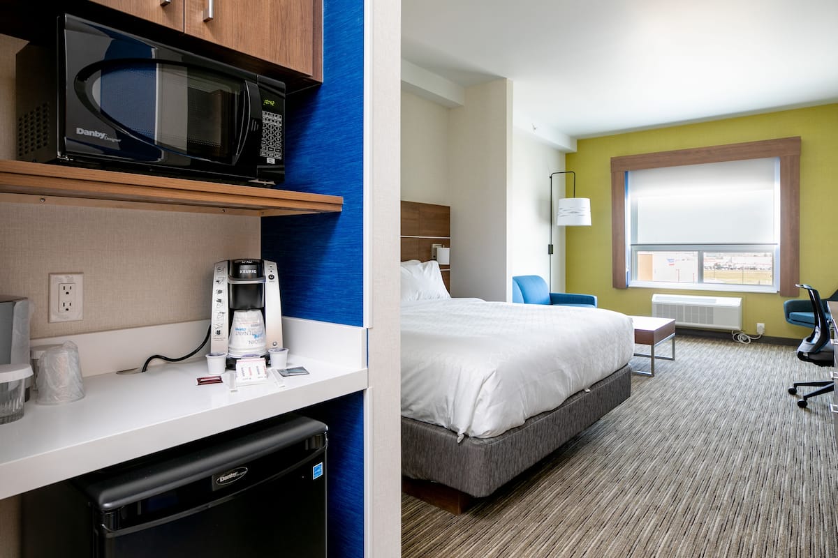 suite, 1 king bed with sofa bed | 1 bedroom, in-room safe, desk, blackout curtains