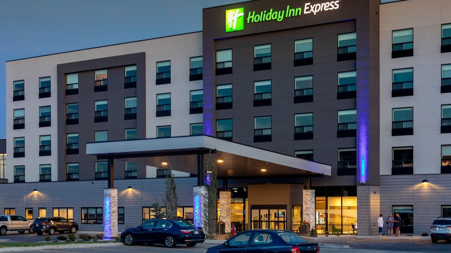 Holiday Inn Express Lethbridge Southeast by IHG
