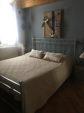 6 bedrooms, iron/ironing board, travel crib, WiFi