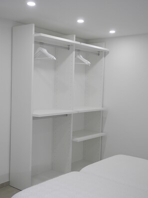 3 dormitorios, caja fuerte, tabla de planchar con plancha y wifi