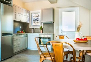 Villa, 2 Bedrooms, Private Pool, Sea View | Private kitchen
