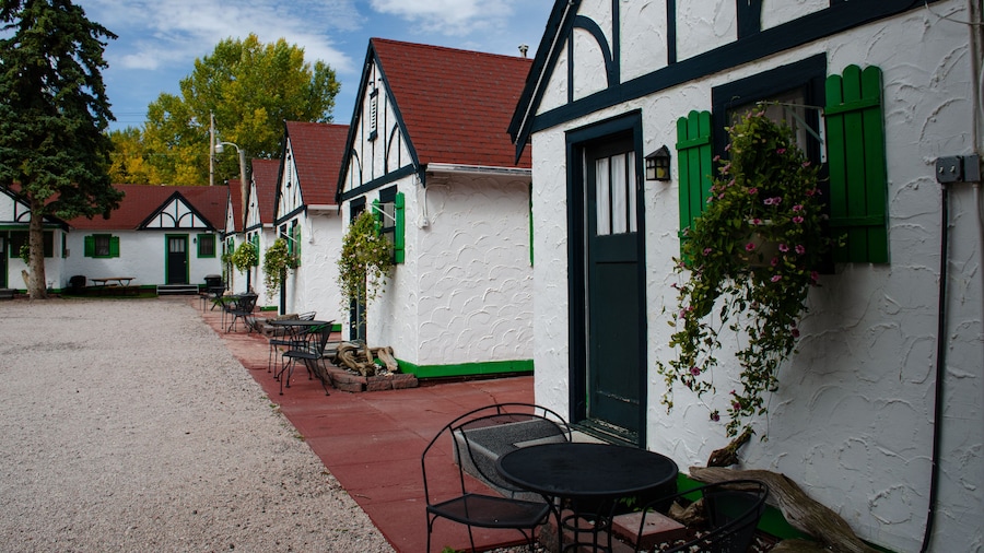 Chalet Motel