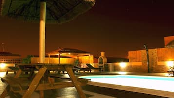 Piscine extérieure, piscine chauffée