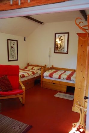 1 Schlafzimmer, Bügeleisen/Bügelbrett, Reisekinderbett, kostenloses WLAN