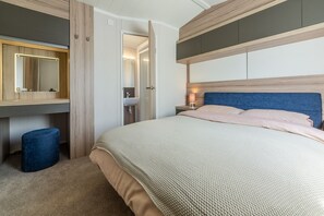 2 bedrooms, Internet, bed sheets