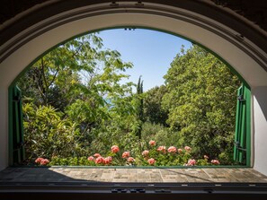 Interior - Beautiful private villa for 6 guests with WIFI, private pool, A/C, TV, terrace and pets allowed (Novi Vinodolski)