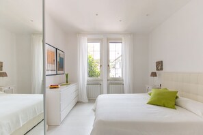 2 habitaciones, tabla de planchar con plancha, wifi y ropa de cama