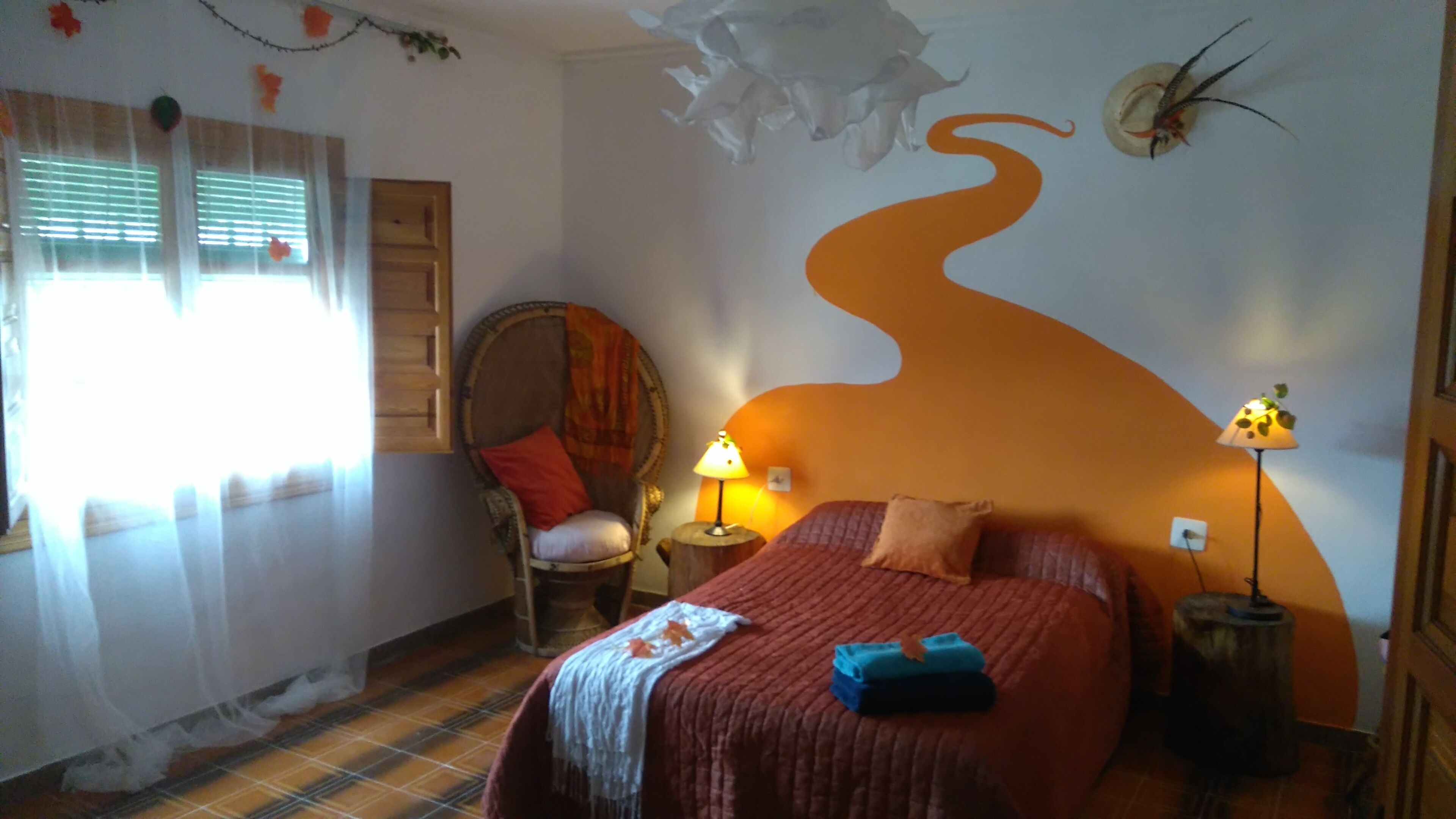 5 bedrooms, iron/ironing board, travel cot