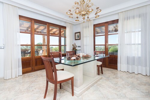 CAN VALERO for 12 people in Palma with Swimming pool