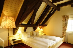 Bureau, Wi-Fi, draps fournis