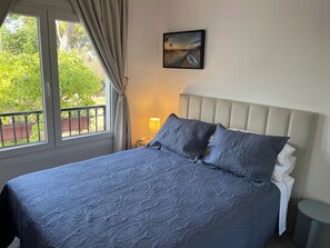 2 bedrooms, in-room safe, iron/ironing board, WiFi - Holiday Heaven - *Miraflores Resort (Mijas Costa)