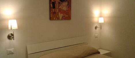 2 bedrooms, in-room safe, iron/ironing board, travel cot