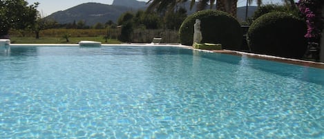 Alberca al aire libre