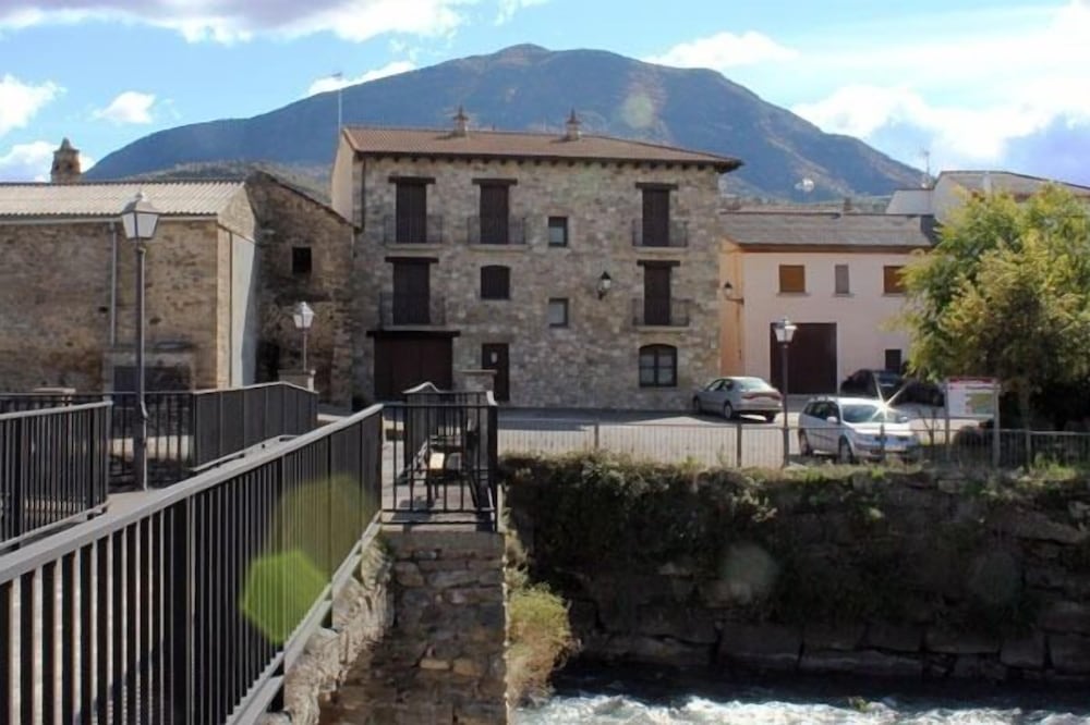 Casa Rural Lagar de Palacio for 12 people