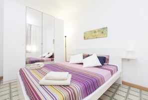 3 bedrooms, iron/ironing board, WiFi, bed sheets - Plaza España Fira apartment in Barcelona (Barcelona)